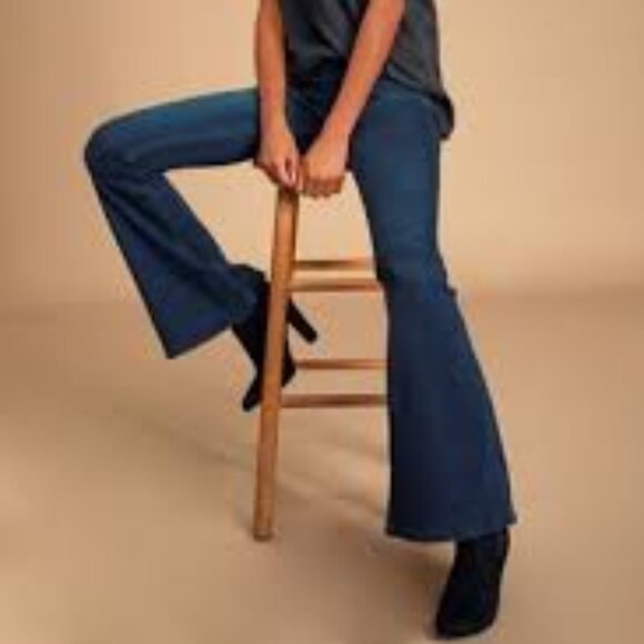 Free People Blue Penny Pull On Flare Leg Jeans! - Picture 4 of 9